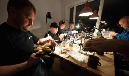 Cinnamon rolls! Cinnamon rolls!